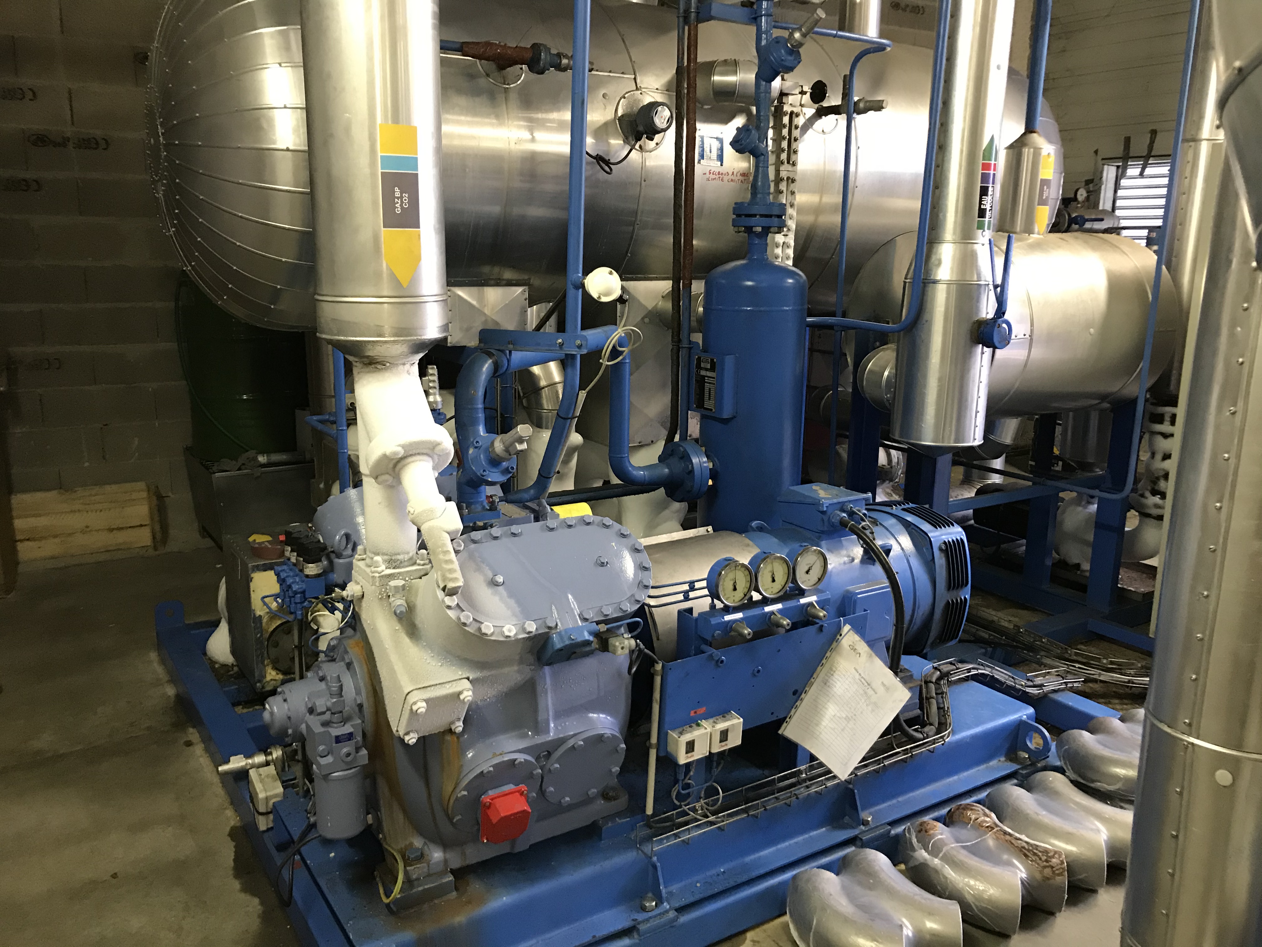 Skid compression CO2